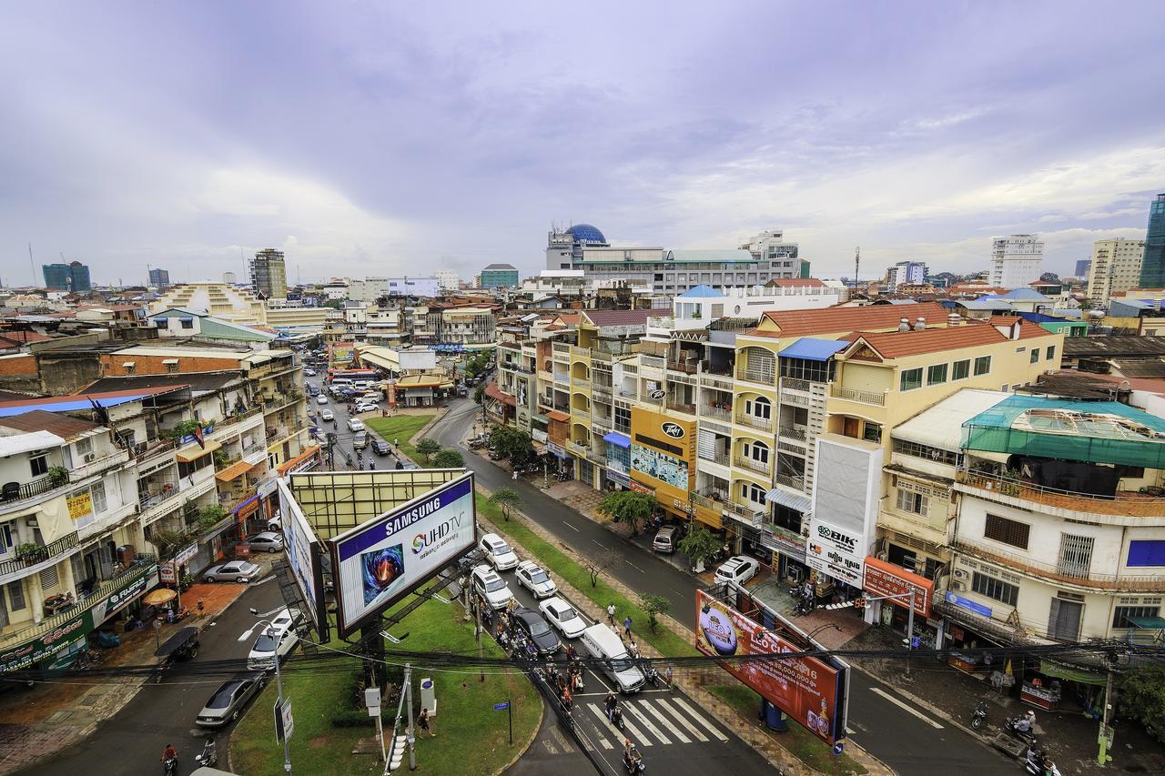Paradise Hotel Phnom Penh Bagian luar foto